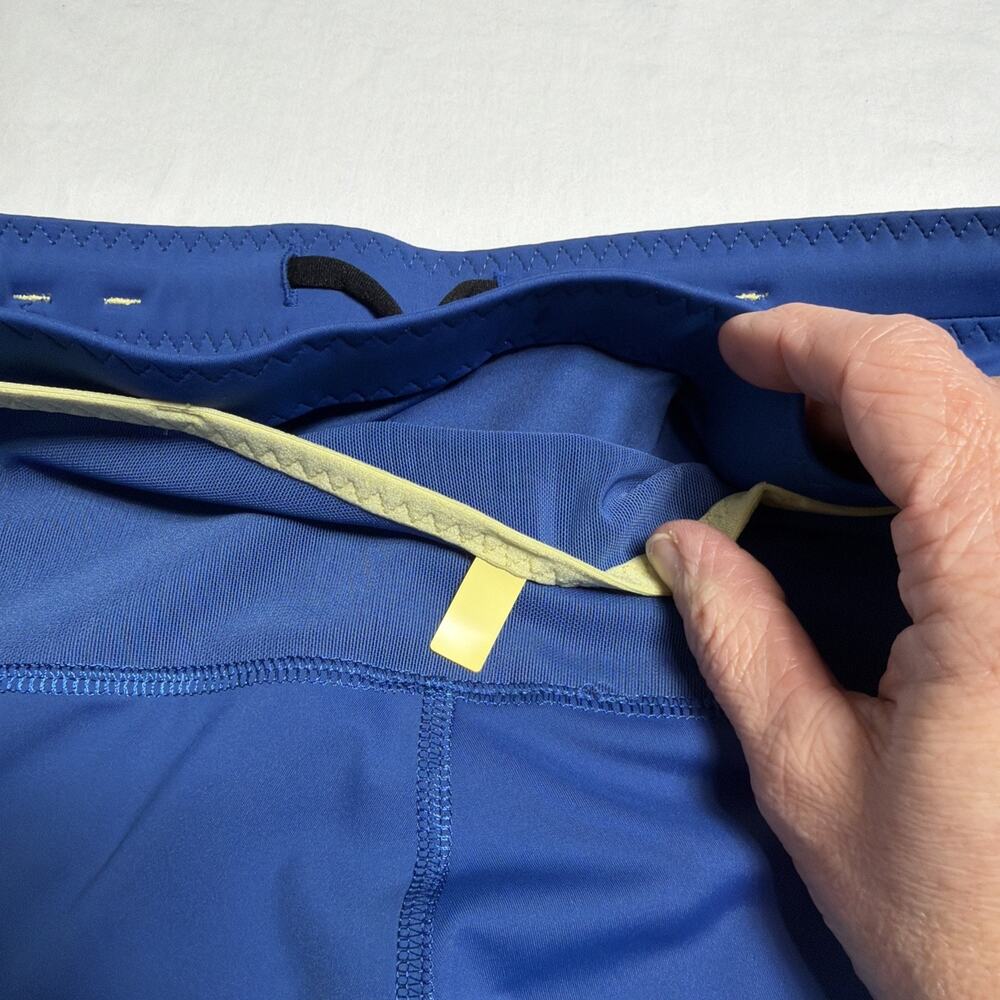 Men’s Flipbelt Ouray Compression Marathon Shorts- Size XS - Picture 6 of 16